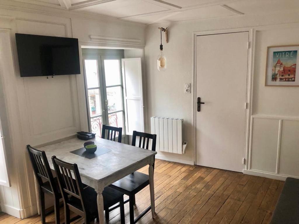 Le Garengeot - Wifi - Centre Ville - Property Rental Nm Витре Экстерьер фото